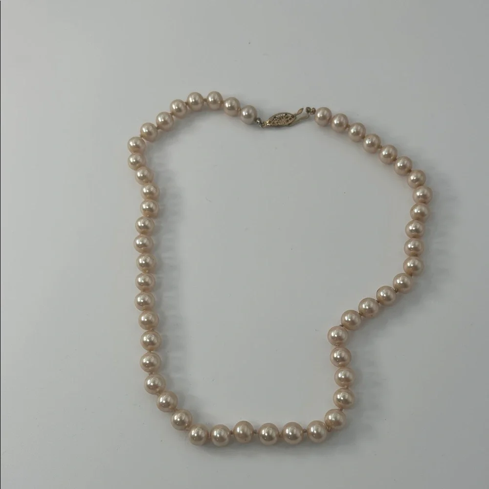 Classic Cream Pearl Necklace - Picture 11 of 16